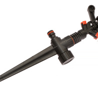 Zraszacz pulsacyjny wbijany szeregowe łączenie