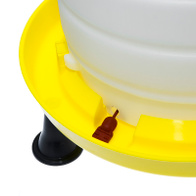 Poidło 15l automatyczne dla drobiu z nóżkami